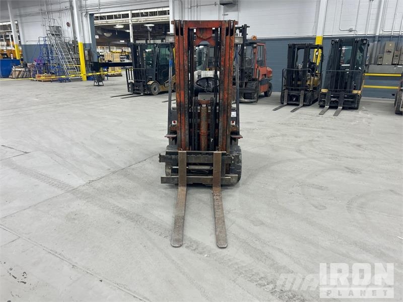 Toyota 5FGC25 5000 lb Forklift Інше