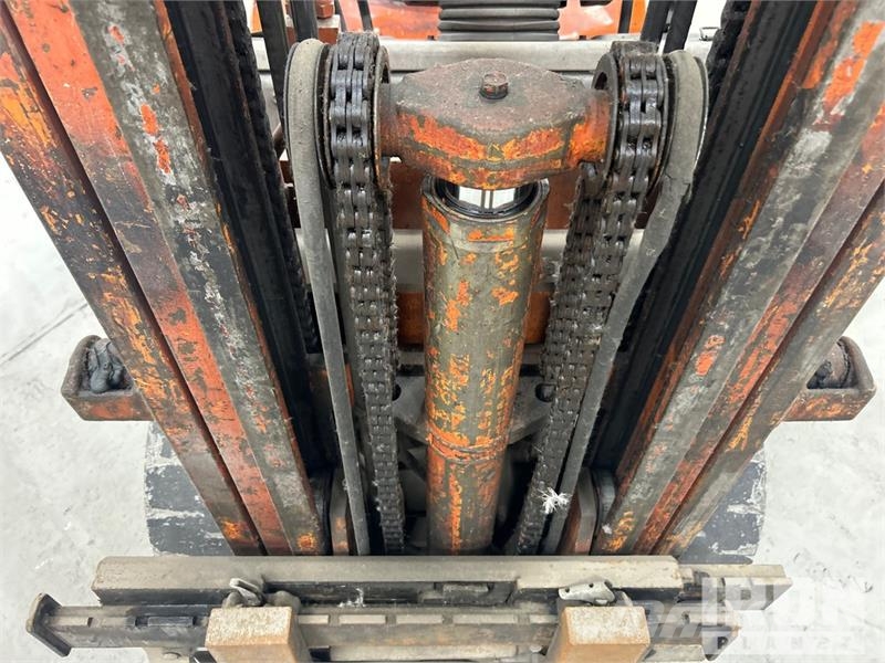 Toyota 5FGC25 5000 lb Forklift Інше