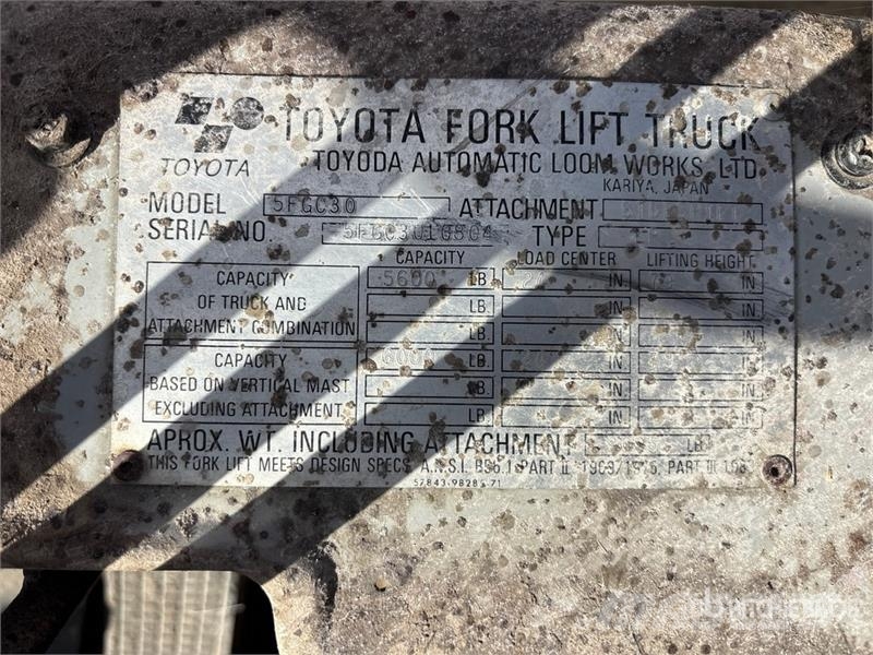 Toyota 5FGC30 Targoncák-Egyéb