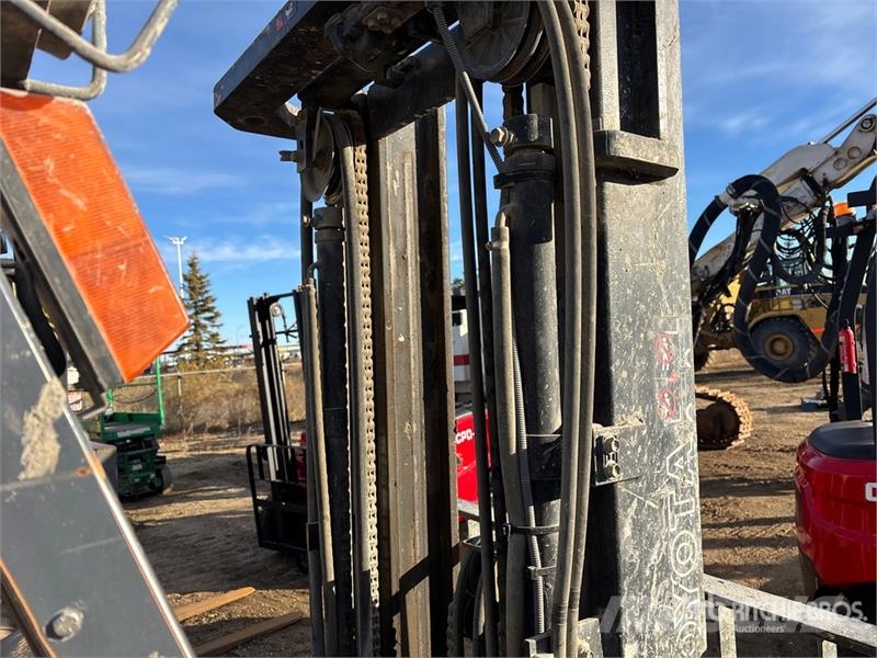 Toyota 7FGU25 5000 lb Pneumatic Tire Forklift شاحنات ذات رافعات شوكية - أخرى