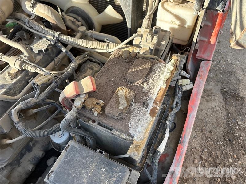 Toyota 7FGU25 5000 lb Pneumatic Tire Forklift شاحنات ذات رافعات شوكية - أخرى
