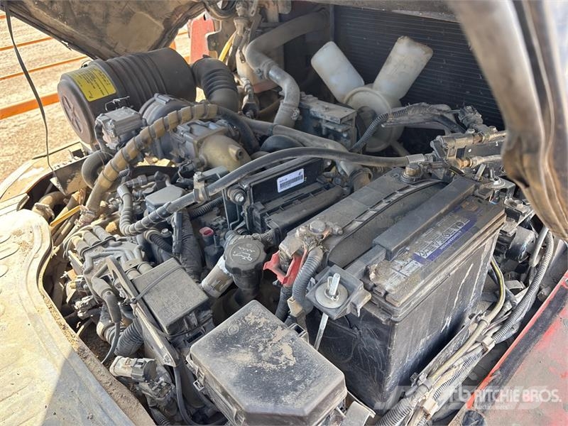 Toyota 7FGU70 Vanterenski viljuškar