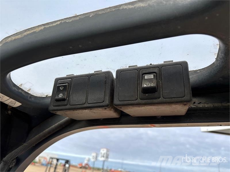 Toyota 8FG15 1500 kg Cushion Tire Forklift Targoncák-Egyéb