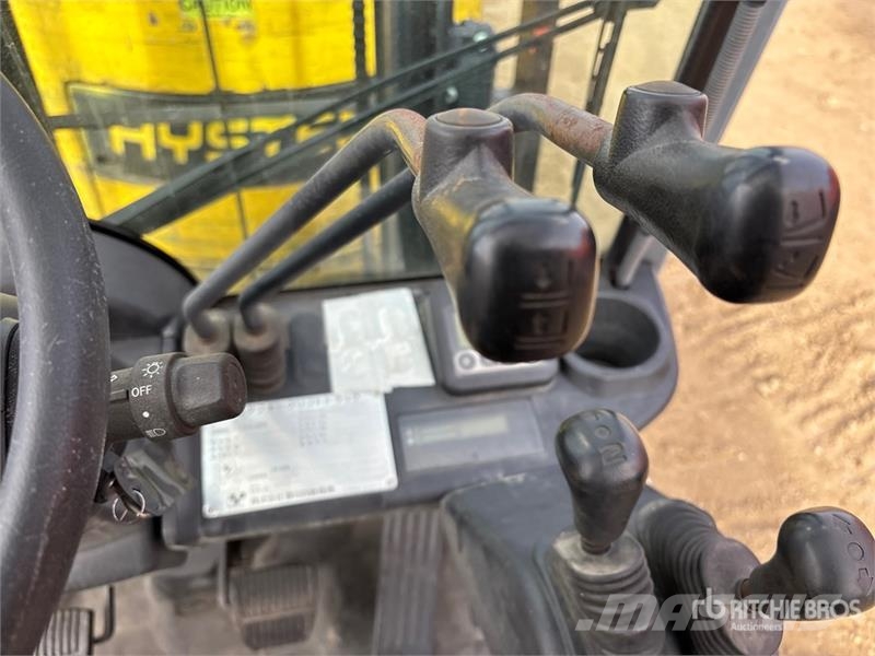Toyota 8FG15 1500 kg Cushion Tire Forklift Targoncák-Egyéb