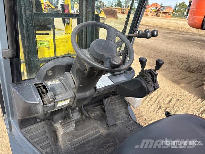 Toyota 8FG15 1500 kg Cushion Tire Forklift Targoncák-Egyéb