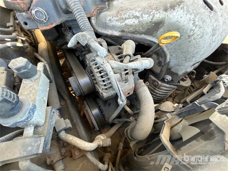 Toyota Camry FWD Automobile (Inoperable) Avtomobili