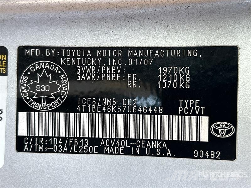 Toyota Camry FWD Automobile (Inoperable) Avtomobili