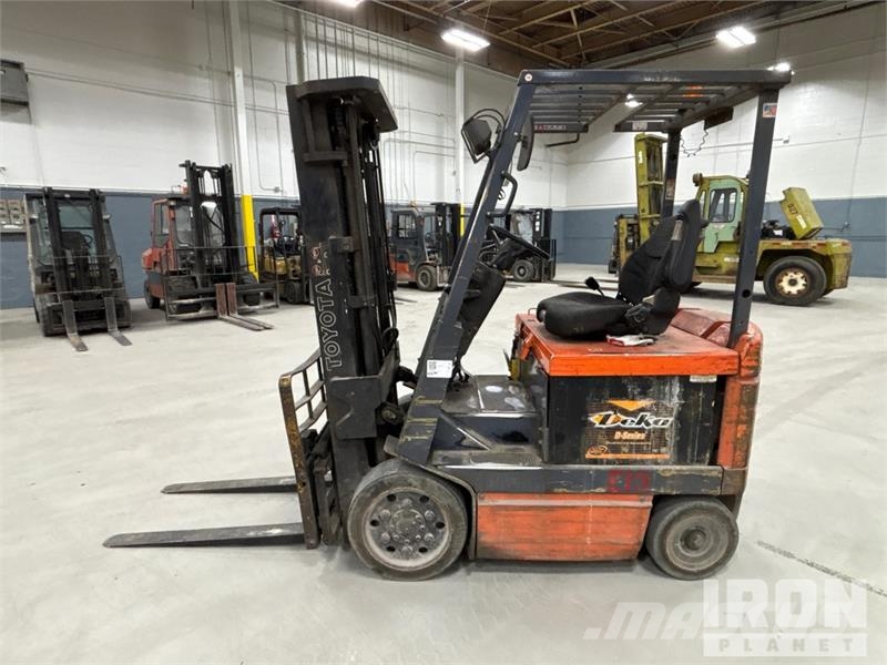 Toyota FBCU20 4000 lb Electric Forklift Электропогрузчики