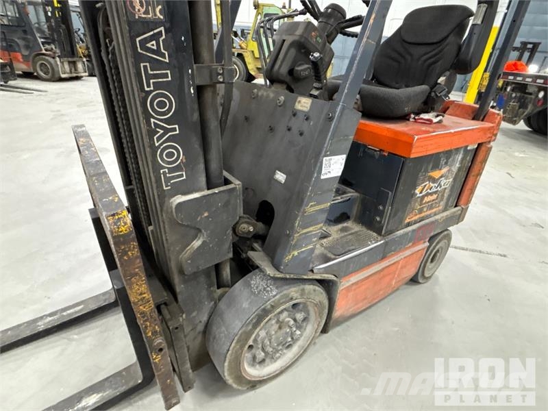Toyota FBCU20 4000 lb Electric Forklift Электропогрузчики
