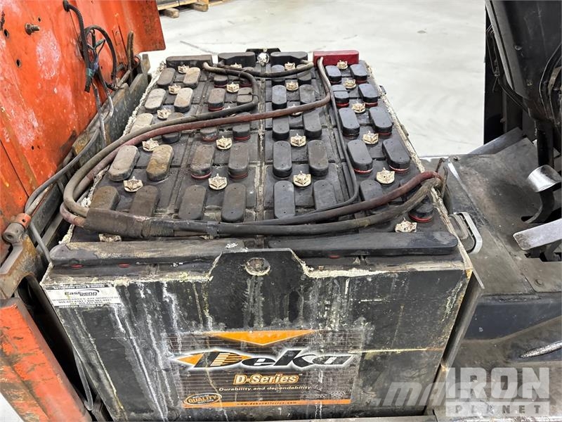 Toyota FBCU20 4000 lb Electric Forklift Электропогрузчики