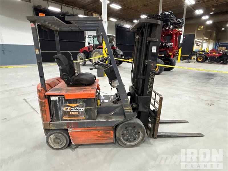 Toyota FBCU20 4000 lb Electric Forklift Электропогрузчики