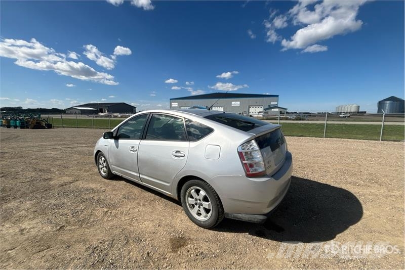 Toyota Prius Hybrid Automobile Автомобілі
