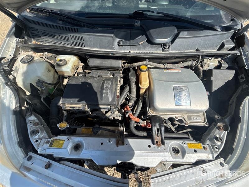 Toyota Prius Hybrid Automobile Автомобілі
