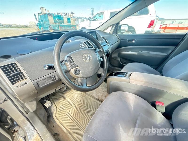 Toyota Prius Hybrid Automobile Автомобілі