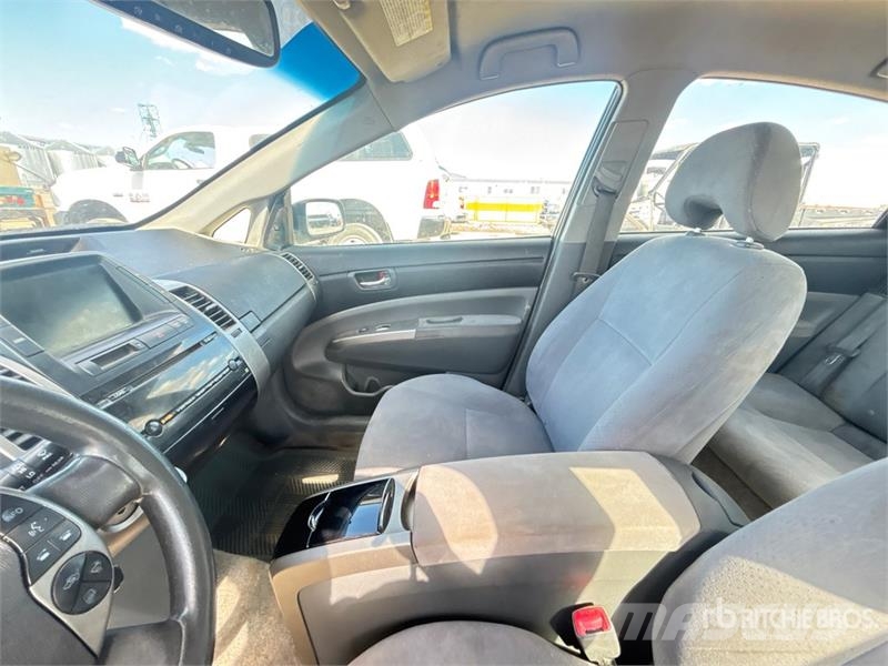 Toyota Prius Hybrid Automobile Автомобілі