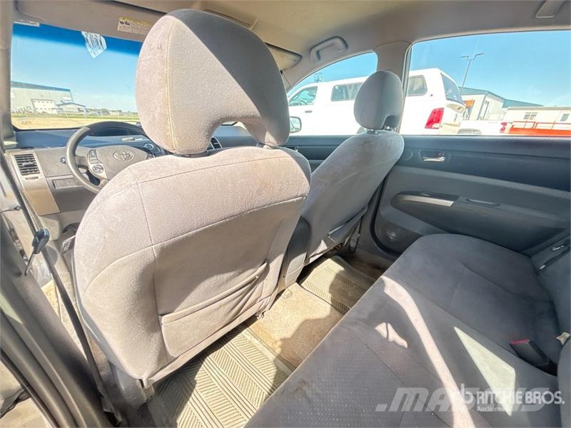 Toyota Prius Hybrid Automobile Автомобілі