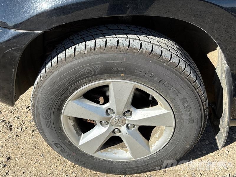 Toyota RAV4 4WD SUV Automašīnas