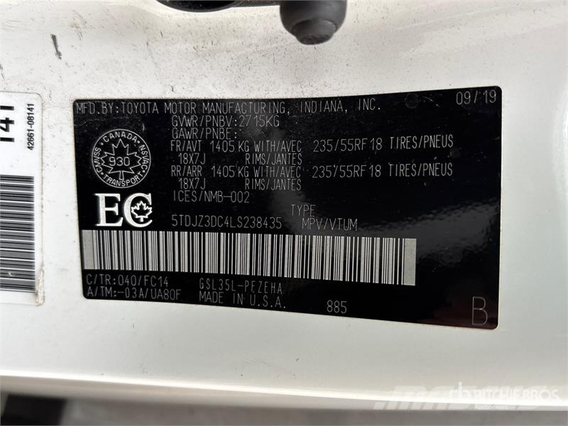 Toyota Sienna AWD Minivan Kistehergépjárművek