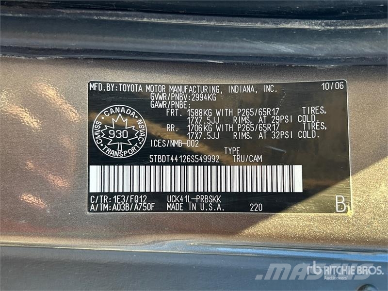 Toyota Tundra 4x4 Crew Cab Pickup Furgoni altro