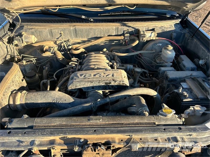 Toyota Tundra 4x4 Crew Cab Pickup Furgoni altro