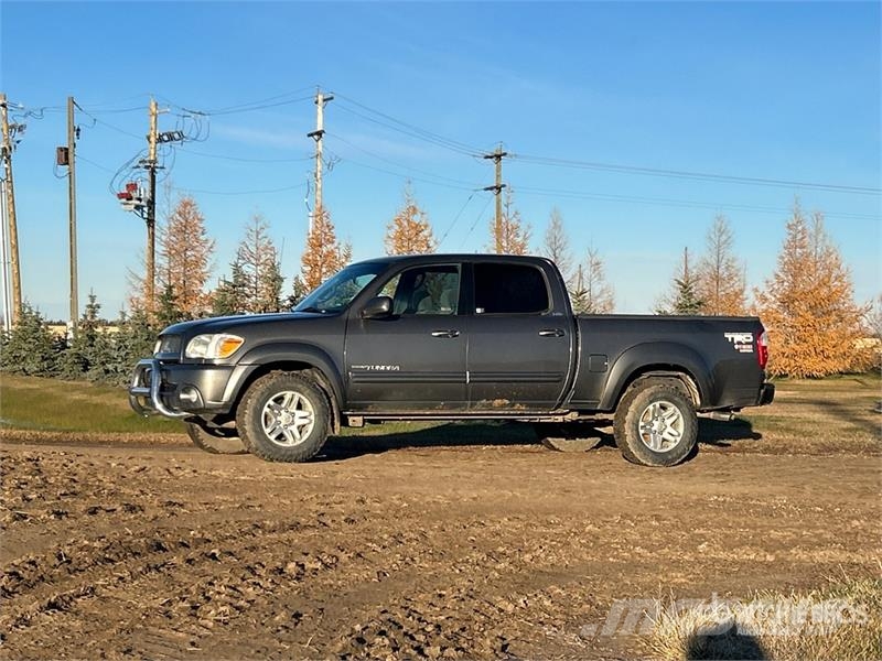 Toyota Tundra 4x4 Crew Cab Pickup Furgoni altro