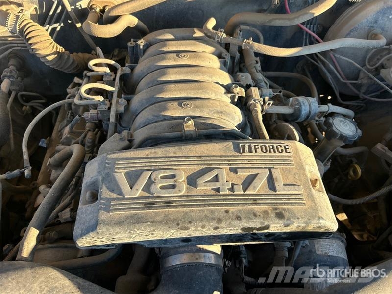 Toyota Tundra 4x4 Crew Cab Pickup Furgoni altro