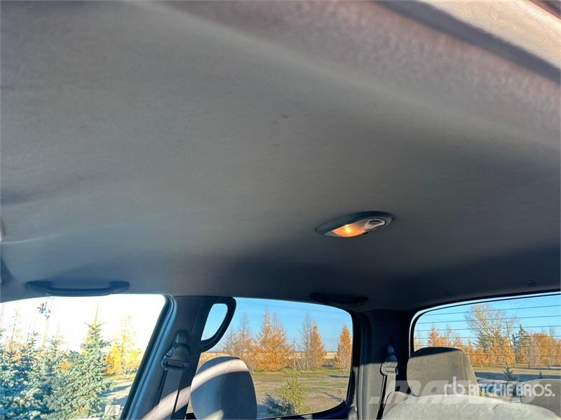 Toyota Tundra 4x4 Crew Cab Pickup Furgoni altro