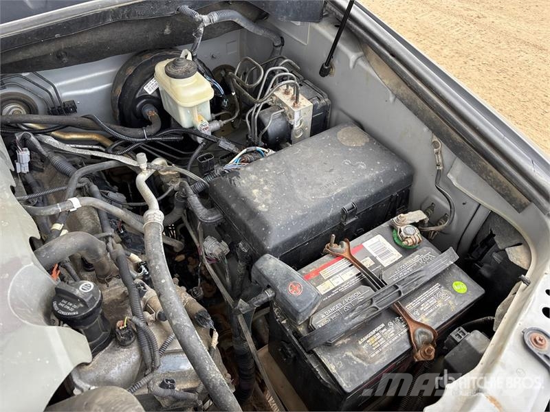 Toyota Tundra Limited 4x4 Extended Cab Pickup Інше