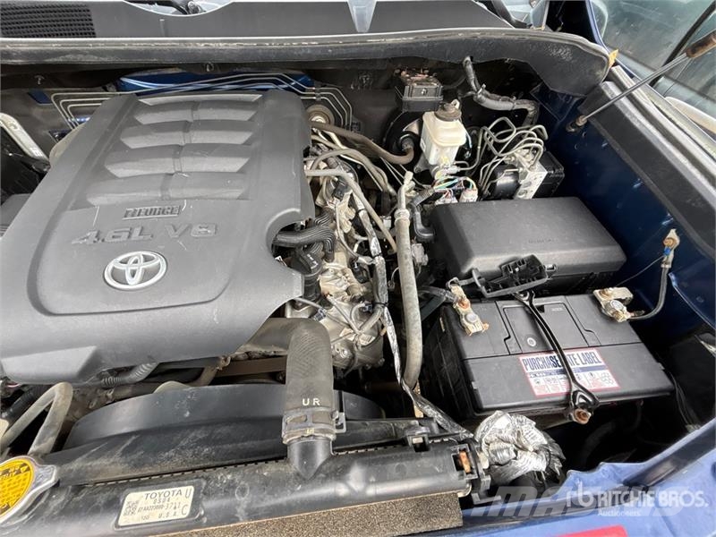Toyota Tundra SR 4x4 Crew Cab Pickup Інше
