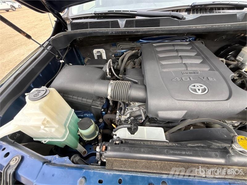 Toyota Tundra SR 4x4 Crew Cab Pickup Інше