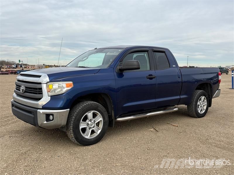 Toyota Tundra SR 4x4 Crew Cab Pickup Інше