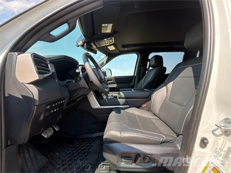 Toyota Tundra TRD Off-Road 4x4 Crew Cab Pickup Інше