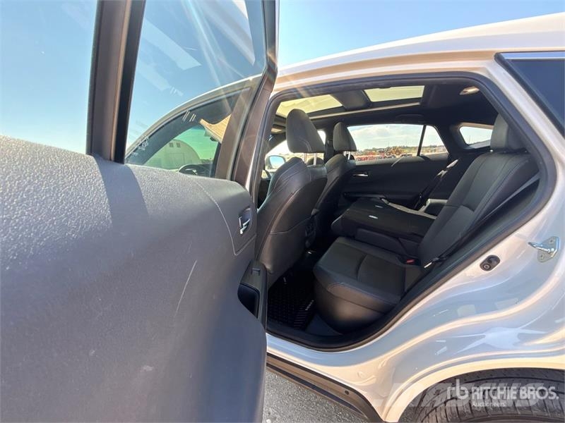 Toyota Venza Hybrid SUV Auto