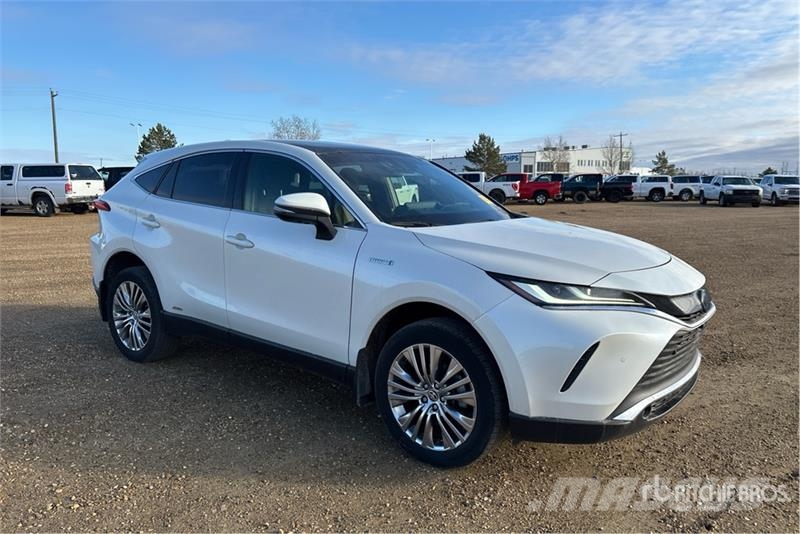 Toyota Venza Limited 4WD Hybrid SUV Automobili