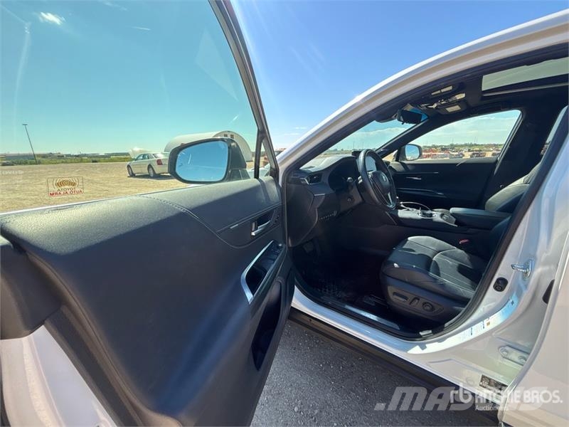 Toyota Venza Limited 4WD Hybrid SUV Voiture