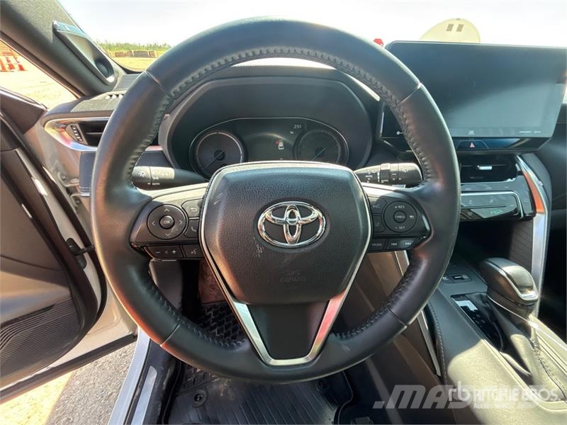 Toyota Venza Limited 4WD Hybrid SUV Voiture