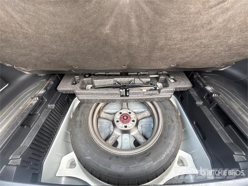 Toyota Venza Limited 4WD Hybrid SUV Voiture