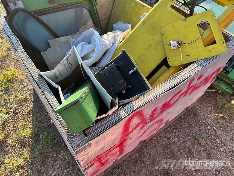 Tractor Cab - Fits John Deere 4520 Kabine i unutrašnjost