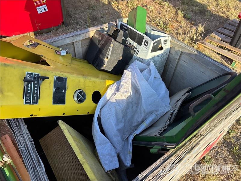 Tractor Cab - Fits John Deere 4520 Kabine i unutrašnjost