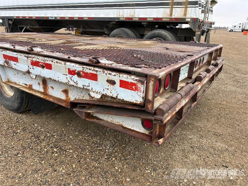 Trail King 48 ft T/A Hydraulic Tail Trailer Blokvogn