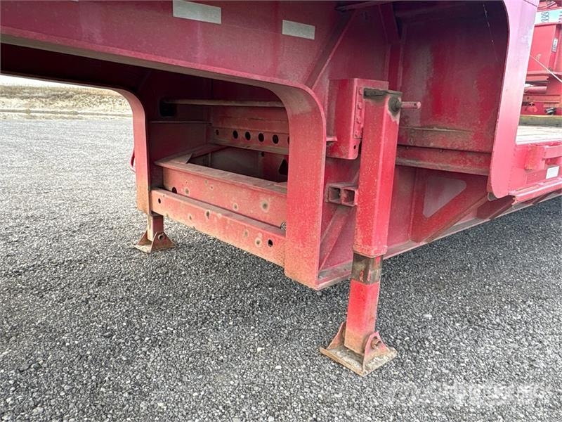 Trail King TK100ES Tri/A 55 Ton Trombone-Low Profile Step Dec 平板拖车
