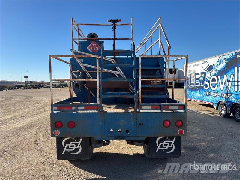 Trailer Mounted Steel Rig Tank Degvielas un piedevu tvertnes