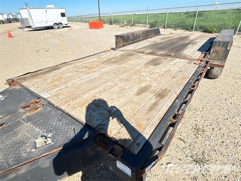 Trailtech 23 ft Tri/A Tilt Deck Trailer Nizki nakladalci