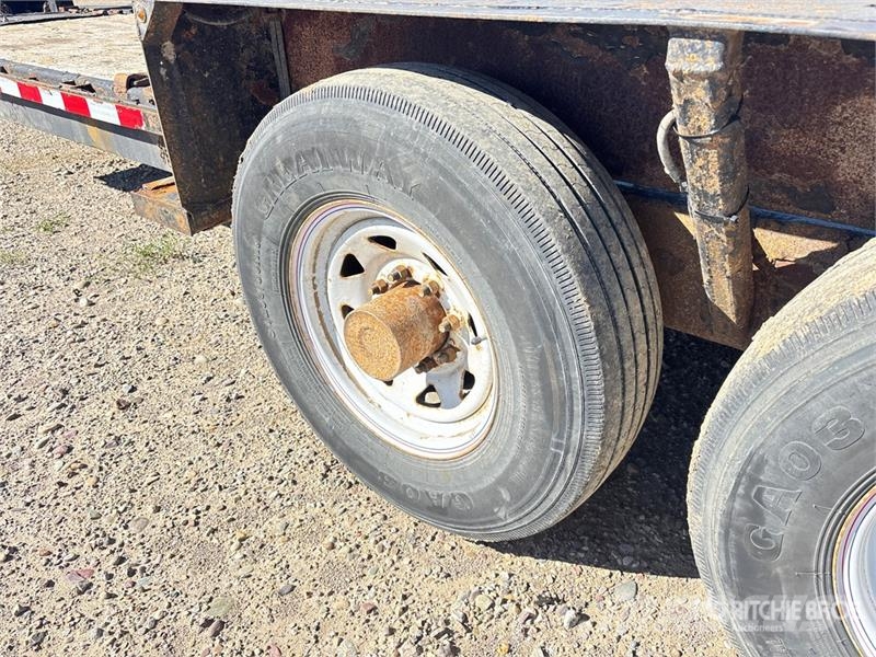 Trailtech 23 ft Tri/A Tilt Deck Trailer Nizki nakladalci