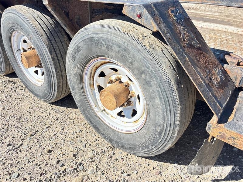 Trailtech 23 ft Tri/A Tilt Deck Trailer Nizki nakladalci