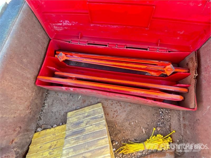 Trailtech 23 ft Tri/A Tilt Deck Trailer Nizki nakladalci
