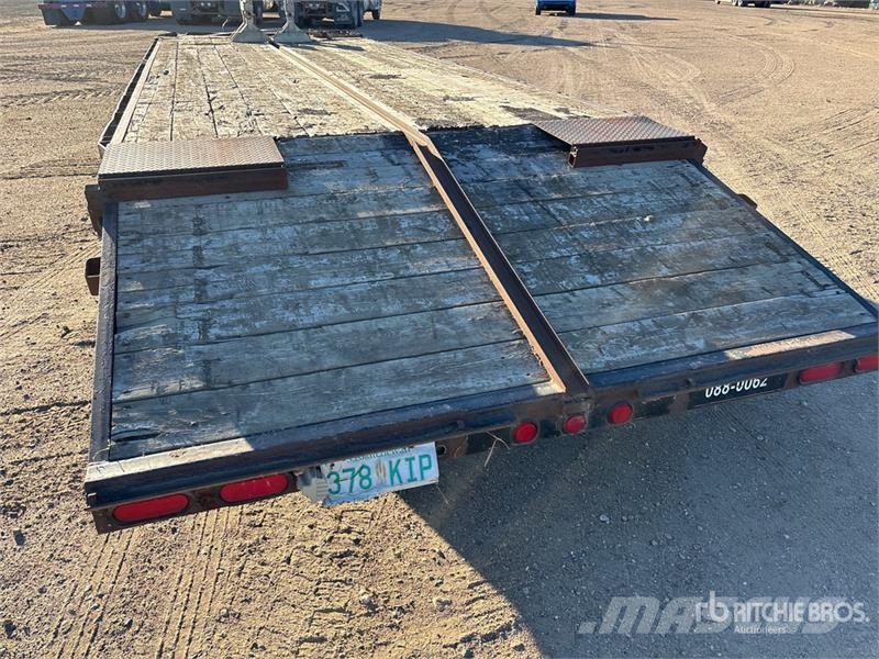 Trailtech 30 ft T/A Equipment Trailer Прицепы-Автовозы