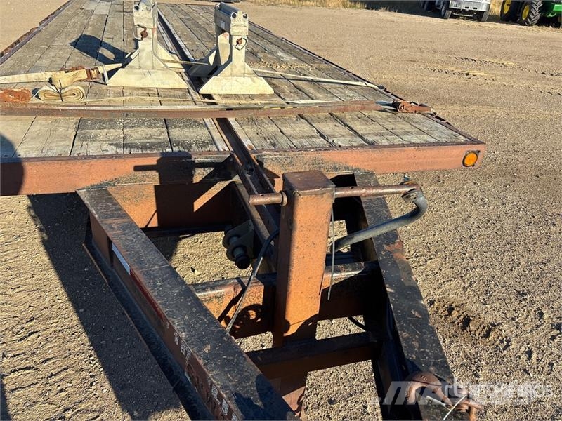 Trailtech 30 ft T/A Equipment Trailer Прицепы-Автовозы