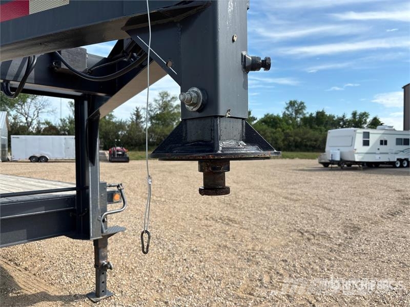 Trailtech 30 ft Tri/A Gooseneck Flatbed Trailer Flatbed/Dropside trailers