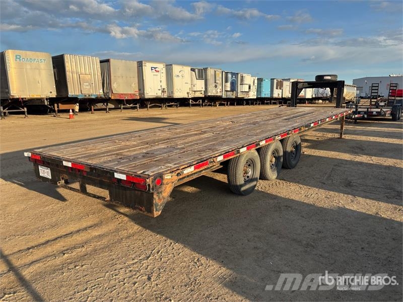 Trailtech 30 ft Tri/A Gooseneck Flatbed Trailer Rimorchi con sponde ribaltabili